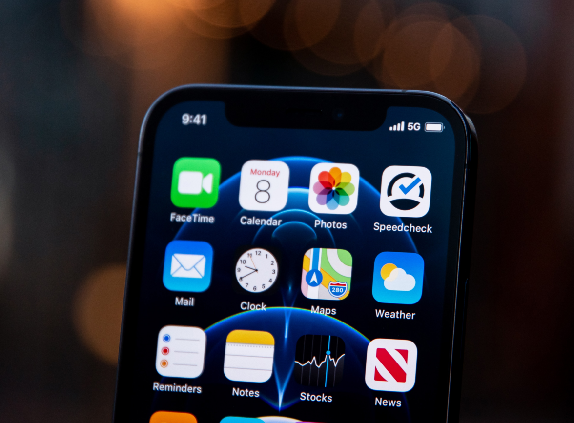 皋兰苹果手机维修分享为什么 iPhone 12 在冬季会自动关机 